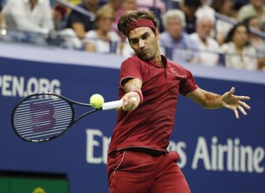 Federer elimina a un brillante Bautista y pasa a cuartos en Shanghái Federer elimina a un brillante Bautista y pasa a cuartos en Shanghái