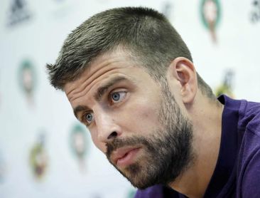 Piqué viaja a Shanghái en plena polémica por el rechazo a su Copa Davis Piqué viaja a Shanghái en plena polémica por el rechazo a su Copa Davis