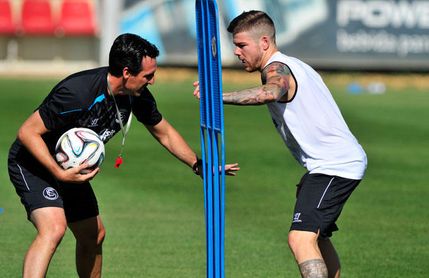 El Arsenal de Emery también se fija en Alberto Moreno El Arsenal de Emery también se fija en Alberto Moreno