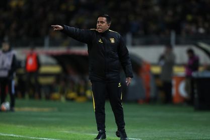 El torneo boliviano se reanuda con una pugna entre San José y The Strongest El torneo boliviano se reanuda con una pugna entre San José y The Strongest