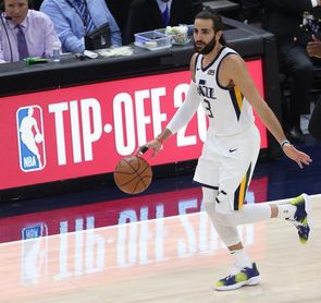 Rubio vuelve a disfrutar del triunfo ante Doncic; Abrines, primera victoria Rubio vuelve a disfrutar del triunfo ante Doncic; Abrines, primera victoria