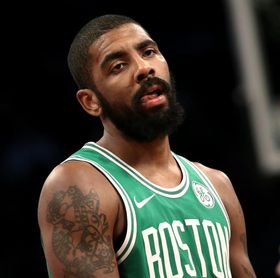 109-116. Irving, con 39 puntos, lidera remontada de 22 tantos de Celtics 109-116. Irving, con 39 puntos, lidera remontada de 22 tantos de Celtics