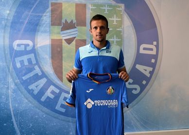 Maksimovic: "El partido con el Valencia es especial, pero solo quiero ganar" Maksimovic: "El partido con el Valencia es especial, pero solo quiero ganar"