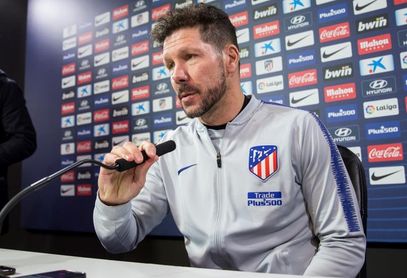 Simeone: "Diego Costa quiere estar" Simeone: "Diego Costa quiere estar"