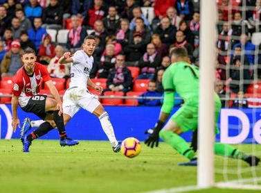 El Athletic vuelve al trabajo sin los internacional y con Yeray aparte El Athletic vuelve al trabajo sin los internacional y con Yeray aparte