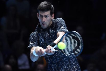 Djokovic hace tambalear a Isner y Zverev reacciona ante Cilic Djokovic hace tambalear a Isner y Zverev reacciona ante Cilic