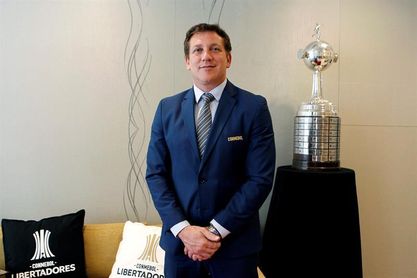 Alejandro Domínguez: "No vamos a parar el balón por los violentos" Alejandro Domínguez: "No vamos a parar el balón por los violentos"
