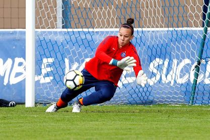 Christiane Endler, capitana de Chile: "Vamos a sorprender en el Mundial" Christiane Endler, capitana de Chile: "Vamos a sorprender en el Mundial"