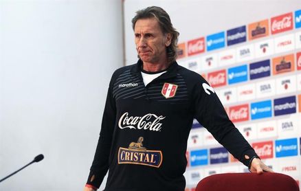 El presidente interino de Federación Peruana ratifica su apoyo al trabajo de Gareca El presidente interino de Federación Peruana ratifica su apoyo al trabajo de Gareca