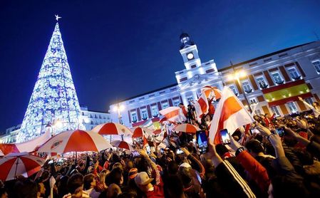 River y Boca colorean un abarrotado Madrid navideño River y Boca colorean un abarrotado Madrid navideño
