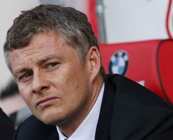 El Manchester United nombra al noruego Solskjaer como entrenador interino El Manchester United nombra al noruego Solskjaer como entrenador interino