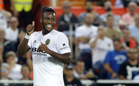 Partido de la Liga Santander disputado entre Valencia y Celta. En la imagen, Batshuayi. Partido de la Liga Santander disputado entre Valencia y Celta. En la imagen, Batshuayi.