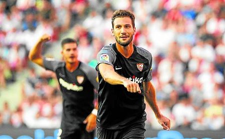 El ´Mudo´ celebra el tanto que marcó ante el Rayo en la primera jornada. El ´Mudo´ celebra el tanto que marcó ante el Rayo en la primera jornada.