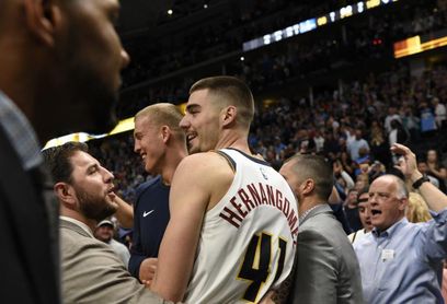 Juancho estuvo perfecto en el triunfo de los Nuggets; Marc destaca con un doble-doble Juancho estuvo perfecto en el triunfo de los Nuggets; Marc destaca con un doble-doble
