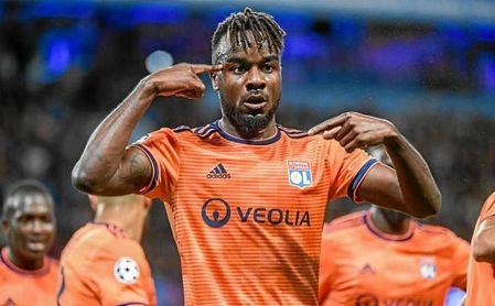 Cornet celebra un gol ante el Manchester City en la Champions. Cornet celebra un gol ante el Manchester City en la Champions.