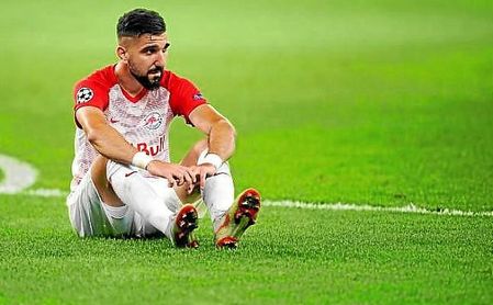 Dabbur, en un partido con el Salzburgo. Dabbur, en un partido con el Salzburgo.