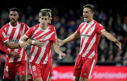 Pere Pons vuelve a entrenarse con el grupo, pero no entra en la lista Pere Pons vuelve a entrenarse con el grupo, pero no entra en la lista