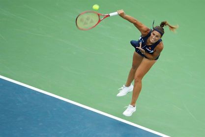 Puig perdió en tres sets ante Kontaveit tras reanudarse el partido aplazado Puig perdió en tres sets ante Kontaveit tras reanudarse el partido aplazado