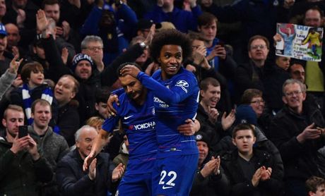 Pedro y Willian rescatan al Chelsea ante el Newcastle Pedro y Willian rescatan al Chelsea ante el Newcastle
