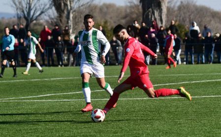 Betis y Sevilla, entre los que colaboran para salvar al Écija Betis y Sevilla, entre los que colaboran para salvar al Écija