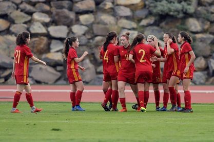 3-0. España vence con comodidad a Eslovaquia primer partido de semifinales 3-0. España vence con comodidad a Eslovaquia primer partido de semifinales
