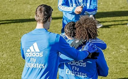 Courtois regresa justo a tiempo, tras lesionarse Keylor Navas. Courtois regresa justo a tiempo, tras lesionarse Keylor Navas.