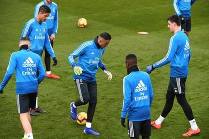 Courtois vuelve a una convocatoria con siete bajas por lesión Courtois vuelve a una convocatoria con siete bajas por lesión