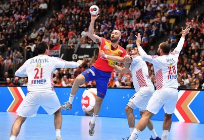 España arranca el camino hacia las semifinales sin margen de error