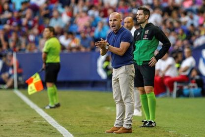 Paco López: "El Sevilla es un equipazo y ganar al Barça le da más confianza" Paco López: "El Sevilla es un equipazo y ganar al Barça le da más confianza"