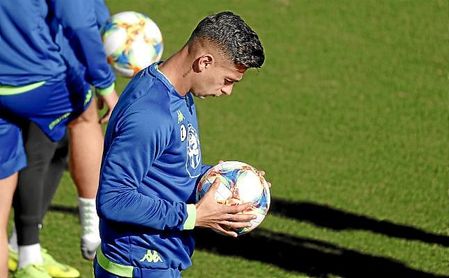 "León salió en Copa, marcó y cambió lo que parecía que iba a pasar" "León salió en Copa, marcó y cambió lo que parecía que iba a pasar"