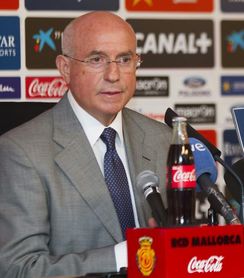 Serra, sin preferencias entre Real Madrid y Barcelona: "Que gane el mejor" Serra, sin preferencias entre Real Madrid y Barcelona: "Que gane el mejor"