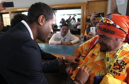 Patrick Kluivert niega que Messi esté disminuido físicamente Patrick Kluivert niega que Messi esté disminuido físicamente