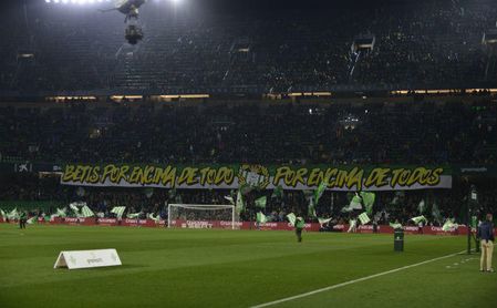 El beticismo pondrá su granito de arena para buscar la final de Copa. El beticismo pondrá su granito de arena para buscar la final de Copa.