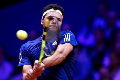 Tsonga gana con Bruguera como técnico el título en Montpellier Tsonga gana con Bruguera como técnico el título en Montpellier