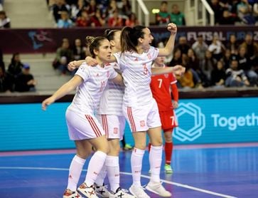 0-5. España golea a Rusia y jugará el domingo la final de la Eurocopa 0-5. España golea a Rusia y jugará el domingo la final de la Eurocopa