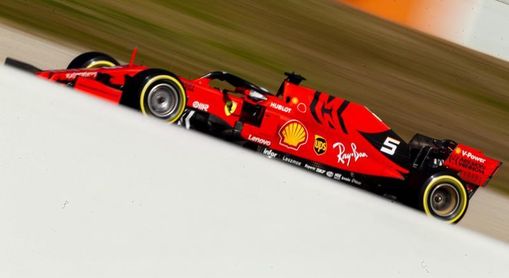 Vettel manda y Sainz sorprende en los primeros ensayos del curso en Montmeló Vettel manda y Sainz sorprende en los primeros ensayos del curso en Montmeló