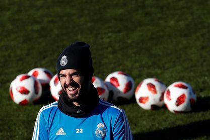 Isco completa parte del entrenamiento previo al Levante-Madrid de Liga Isco completa parte del entrenamiento previo al Levante-Madrid de Liga
