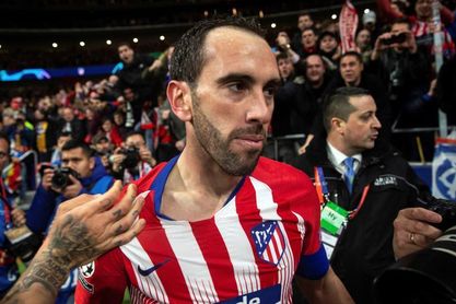 Simeone sobre el posible fichaje de Godín por el Inter: "Son palabras de Marotta" Simeone sobre el posible fichaje de Godín por el Inter: "Son palabras de Marotta"