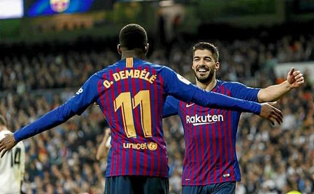 Dembelé y Luis Suárez en el partido de vuelta de las semifinales de la Copa del Rey entre el Real Madrid y el Barcelona. Dembelé y Luis Suárez en el partido de vuelta de las semifinales de la Copa del Rey entre el Real Madrid y el Barcelona.
