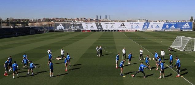 Zidane: "Lo que tenemos que hacer, nuestro deber, es creer hasta el final" Zidane: "Lo que tenemos que hacer, nuestro deber, es creer hasta el final"