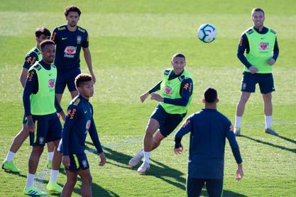 Miranda no ve presión sobre Brasil para ganar la Copa América Miranda no ve presión sobre Brasil para ganar la Copa América