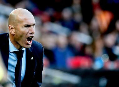 Zidane planea hasta siete cambios para Mestalla Zidane planea hasta siete cambios para Mestalla