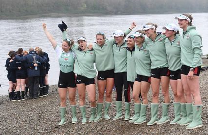 Cambridge bate a Oxford en el Támesis en categoría masculina y femenina Cambridge bate a Oxford en el Támesis en categoría masculina y femenina