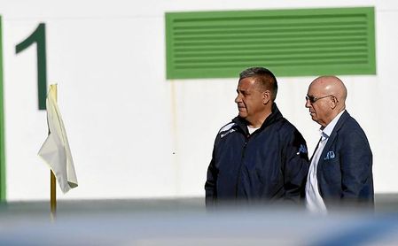Serra destaca que firmar un buen '9' en enero es prácticamente imposible. Serra destaca que firmar un buen '9' en enero es prácticamente imposible.