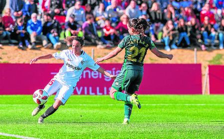 Imagen del derbi de la primera vuelta, en la Ciudad Deportiva José Ramón Cisneros. Imagen del derbi de la primera vuelta, en la Ciudad Deportiva José Ramón Cisneros.