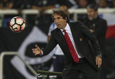 El uruguayo Almada deja al Barcelona y dirigirá al Santos Laguna mexicano El uruguayo Almada deja al Barcelona y dirigirá al Santos Laguna mexicano