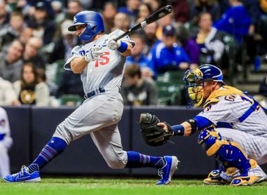 5-3. Hernández manda la pelota a la calle en victoria de los Dodgers 5-3. Hernández manda la pelota a la calle en victoria de los Dodgers