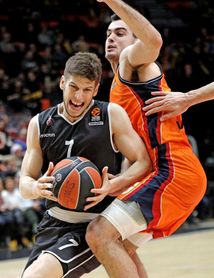 Abalde, operado en la mano para tratar de que no diga adiós a la temporada Abalde, operado en la mano para tratar de que no diga adiós a la temporada