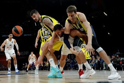 75-94. Ayón y Campazzo resucitan al Real Madrid para ser tercero 75-94. Ayón y Campazzo resucitan al Real Madrid para ser tercero