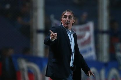 El argentino Pautasso renuncia al Melgar tras la aplastante goleada ante la Católica El argentino Pautasso renuncia al Melgar tras la aplastante goleada ante la Católica